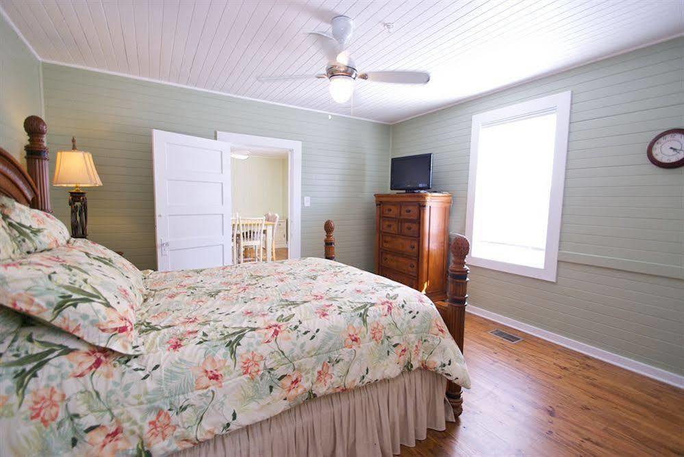 Desoto Beach Gardens 티베아일랜드 외부 사진